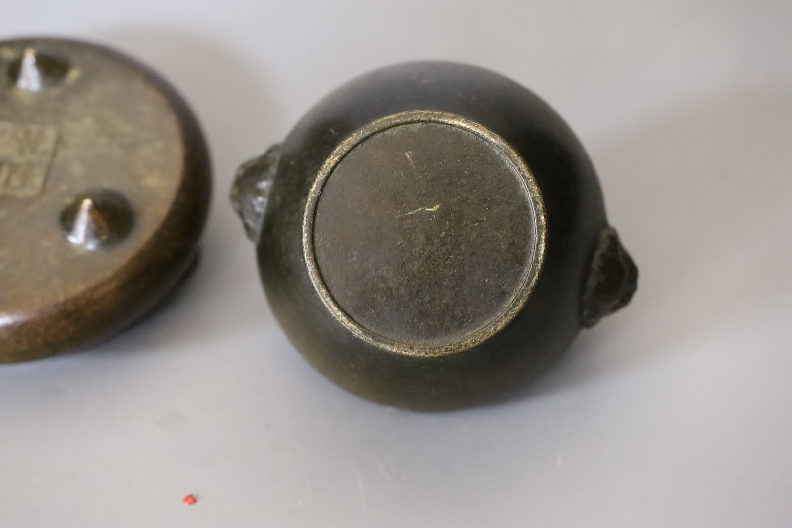 A Chinese bronze tripod censer and a Chinese bronze censer and cover 11cm